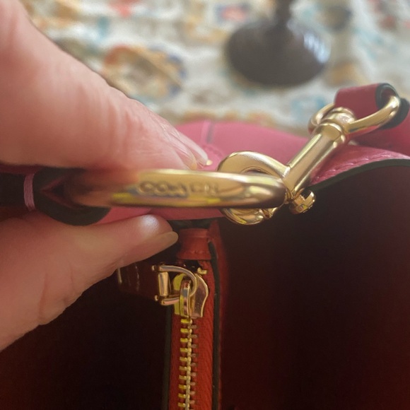 Coach purse pink never used new with tags. - Picture 7 of 10